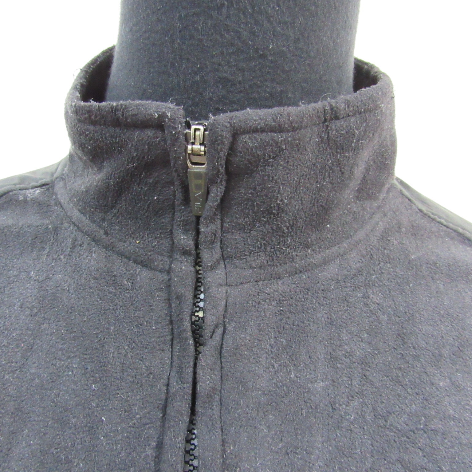 Fila giacca in pile da uomo nera circonferenza petto 40 42 UK M REF (Y02730)