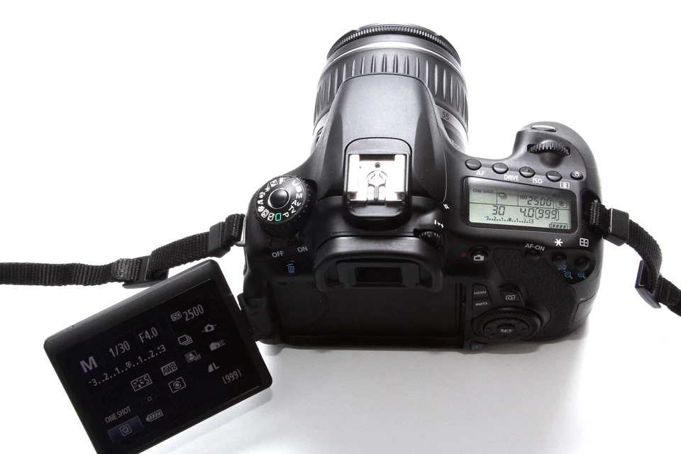 Canon EOS 60D 18 MP FULL HD DSLR mit Canon EF-S 18-55mm II Objektiv und OVP - Bild 3 von 4