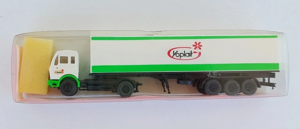 ROSKOPF 1:87 - #706 - Mercedes Benz  1628 LS/36 frigo trailer Yoplait France - Immagine 2 di 2