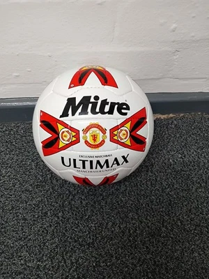 Manchester Utd FC MITRE ULTIMAX