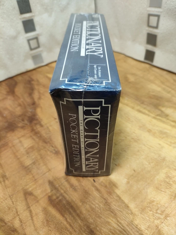 Vintage 90's Pictionary Pocket Edition Game By Parker Sealed Read Description  - Image 3 of 4