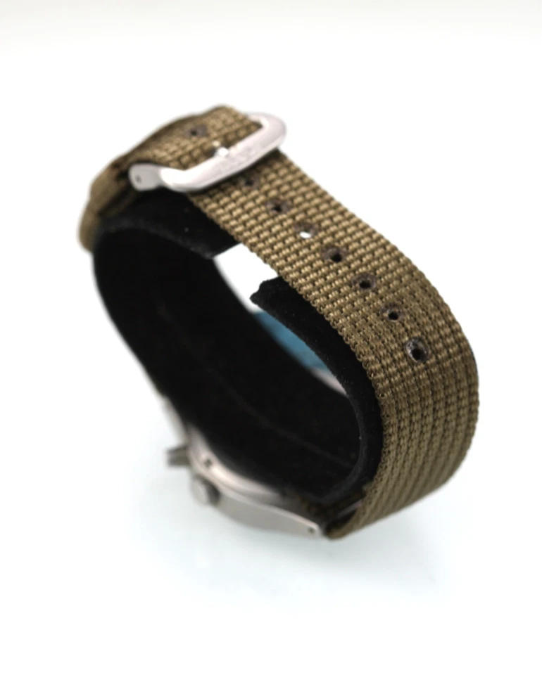 Relógio masculino Eddie Bauer aço inoxidável nylon marrom 50m data clara 24 horas quartzo branco - Imagem 2 de 4