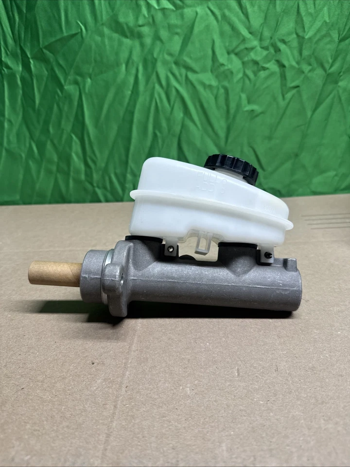 Raybestos MC390303 Raybestos Element3 New Master Cylinder - Imagem 2 de 3