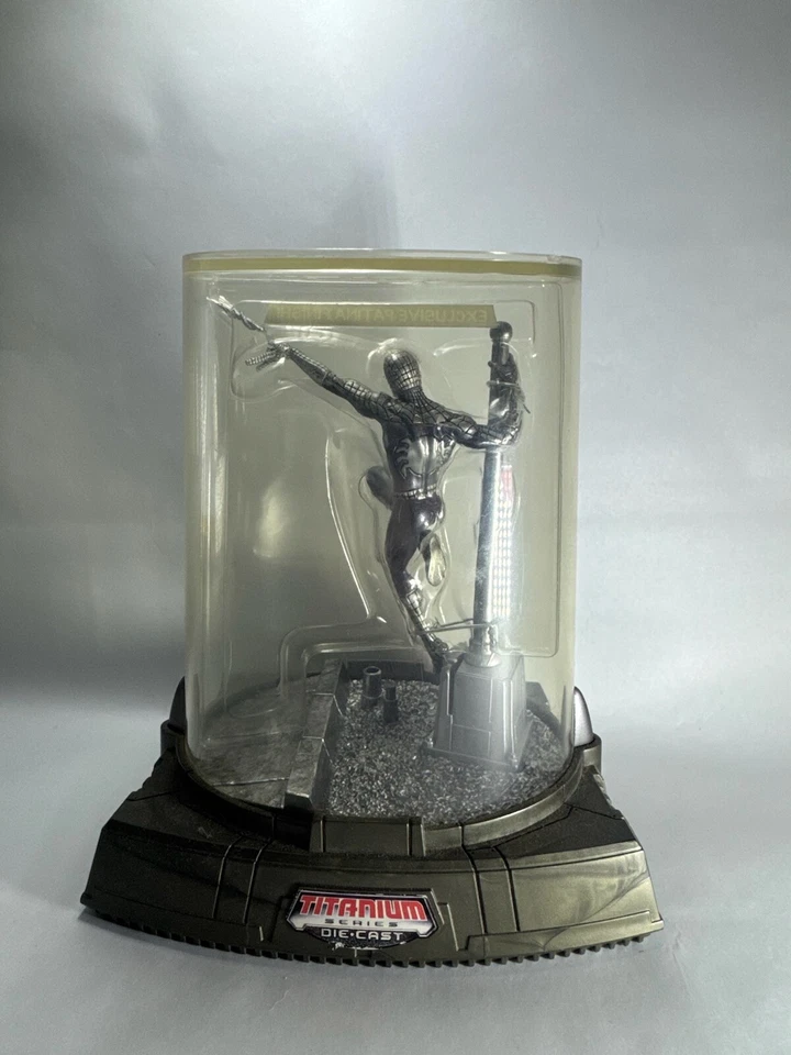 Marvel Spiderman Serie Titanio Die Cast Figura Exclusivo Juego Acabado Pátina 06  Foto 2 de 4
