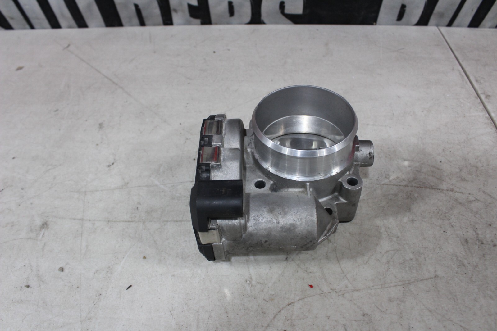 2006 Bentley Gt Gtc Flying Spur air intake valve throttle body 07C133062C