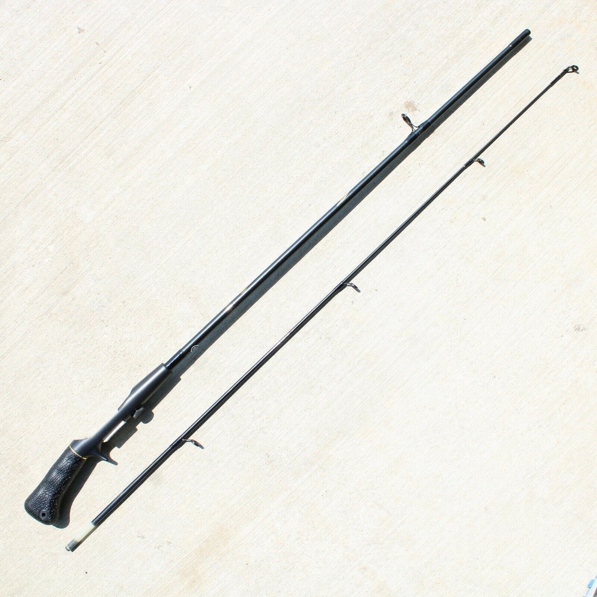 VTG Shimano FX-1552-2A Pistol Grip Bass Fishing Casting Rod