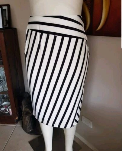 City Chic Straight & Pencil Skirts for Women