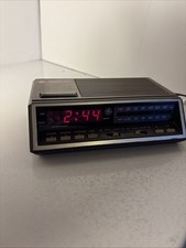 Vintage General Electric GE Model 7-4616B Two Wake Times FM/AM Alarm Clock Radio