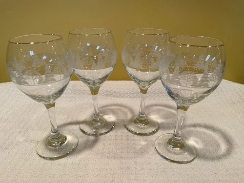 4 Beautiful Winter Scene Wine Goblets w Gold Trim, Vintage 1980's Arby’s Libbey