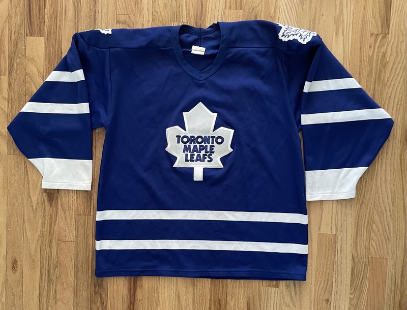Vintage 90s Toronto Maple Leafs NHL CCM Maska Hockey Jersey Men’s L