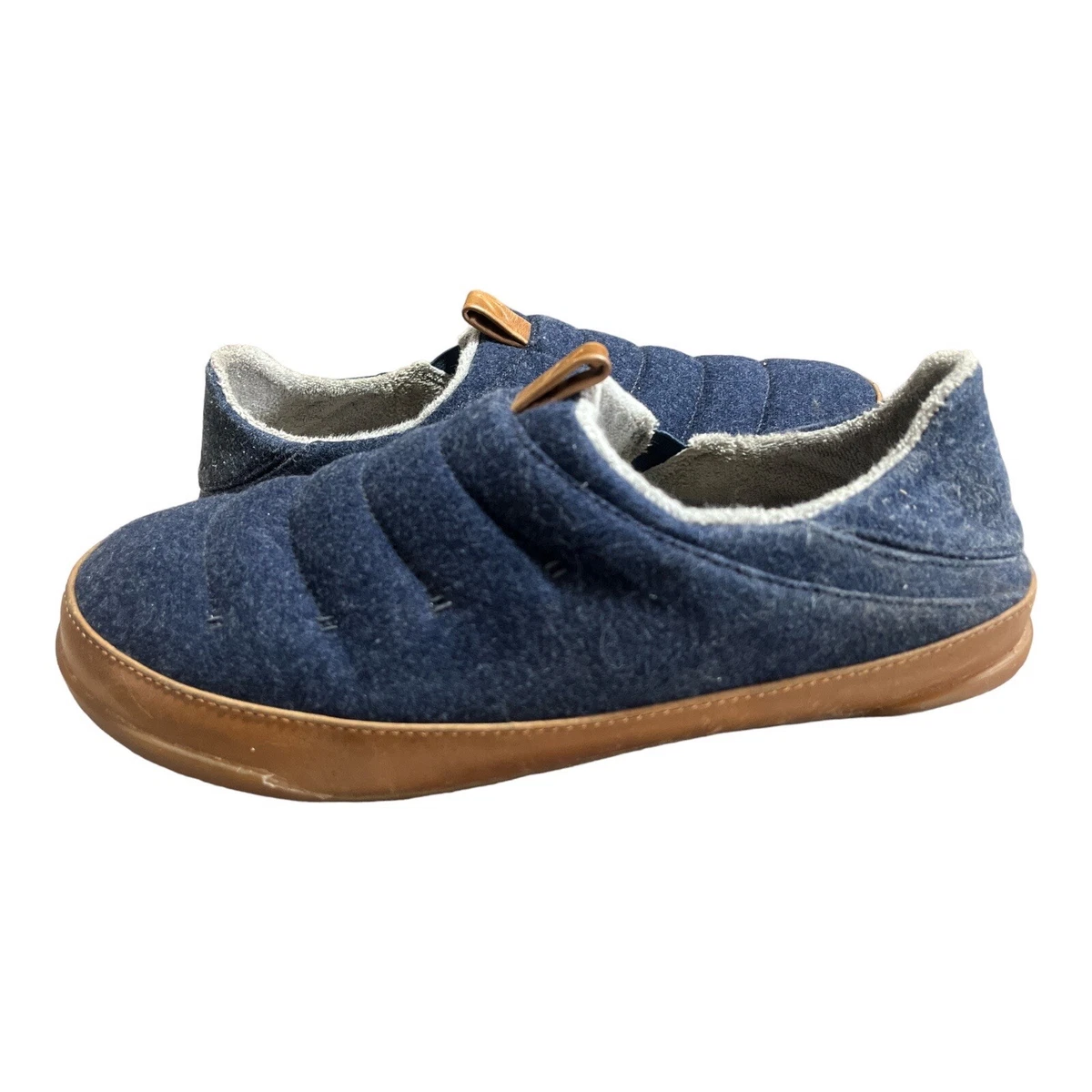 Olukai store mens slippers