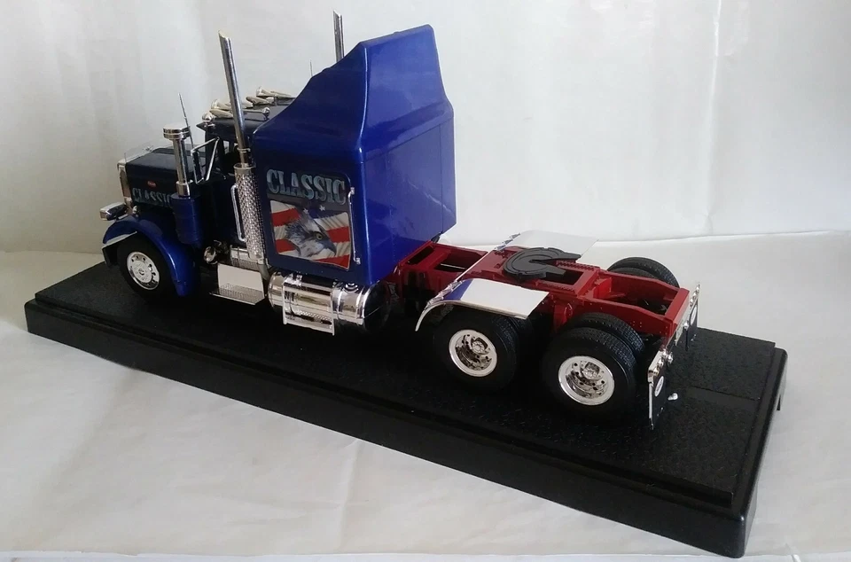 PETERBILT CLASSIC TRUCK REVELL SCALA 1/24 - Immagine 3 di 3