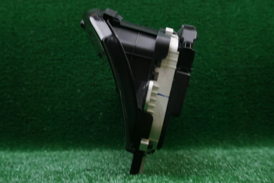 Cadillac STS 2006 velocímetro medidor grupo fabricante de equipos originales 62 k millas Foto 2 de 2