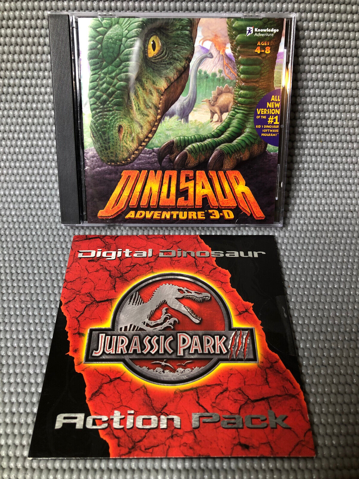 Dinosaur Adventure 3-D