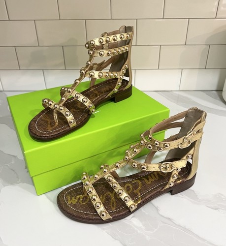 NUEVO CON ETIQUETAS - Sandalias Gladiador Sam Edelman Estella Doradas Tachonadas - Talla 8 - Imagen 2 de 14