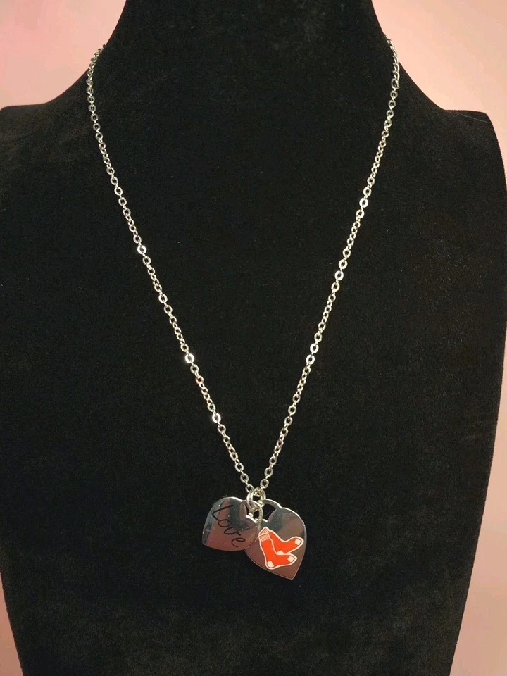 MLB Boston Red Sox Heart Love Charm Necklace Official Team Souvenir Baseball Fan - Image 3 of 4