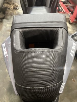 腰板 19 26 Passenger Stunt Rear Seat with Hole Kawasaki ZX6R 636 ZX6-R