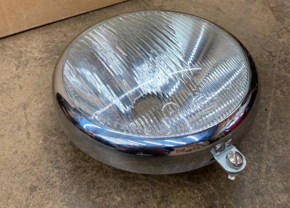  Lente y anillo de soporte y reflector BMW Slash 2 H4 conversión Hella Foto 2 de 4