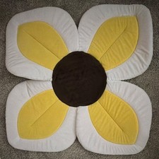 Blooming Bath Flower-Shaped Baby Bath Mat Yellow White Brown