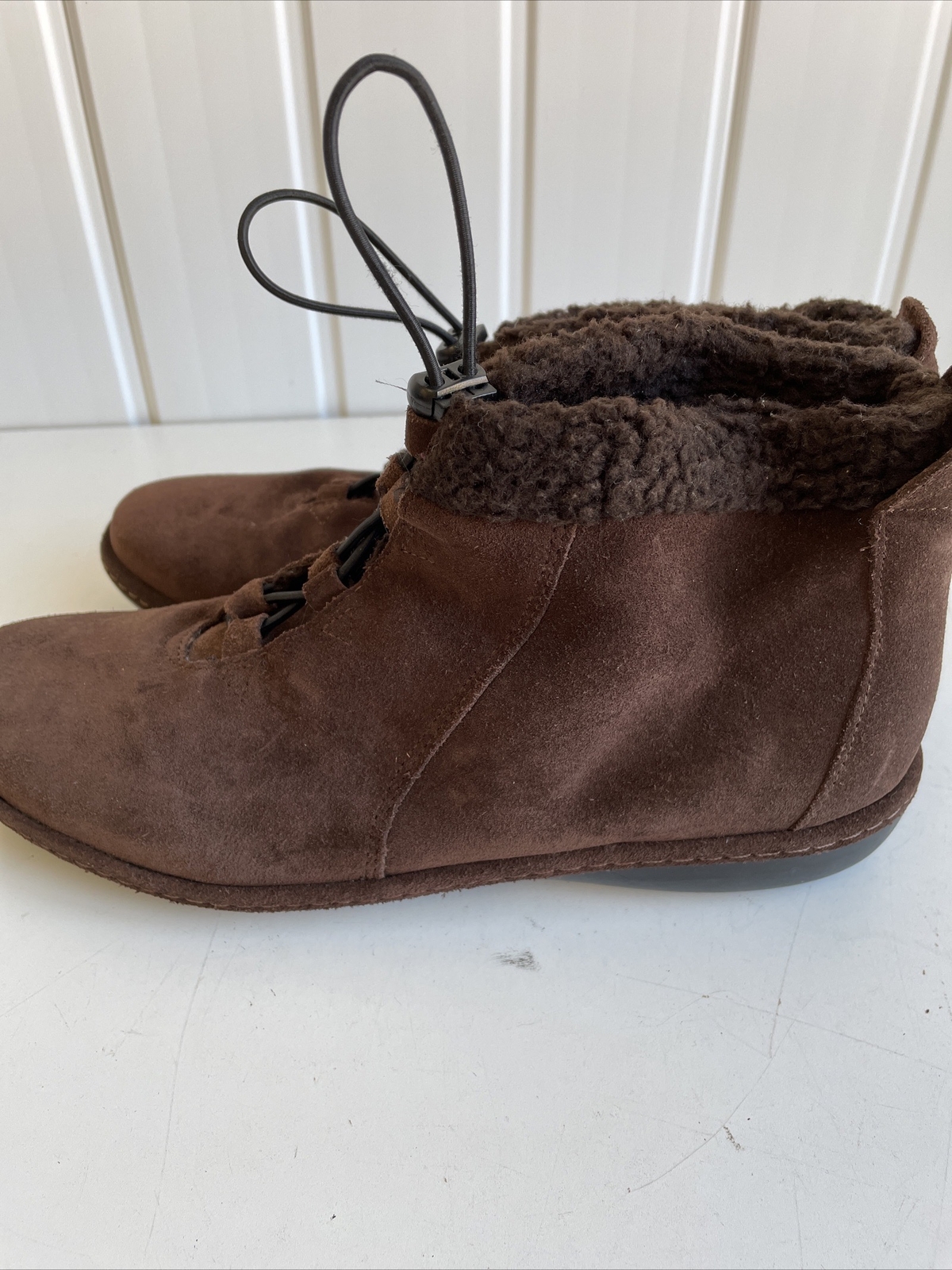 Lands End Ladies Brown Suede Ankle Boots Fleece Lined Lace Up Size 8 CS