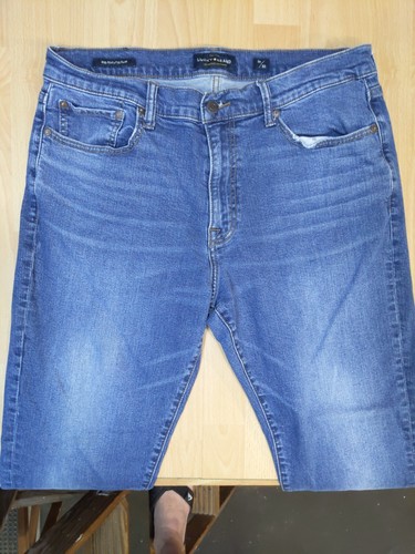 Lucky Brand Mens Jeans 36x30 410 Athletic Slim Blue Stretch Faded Whiskers - Picture 3 of 10