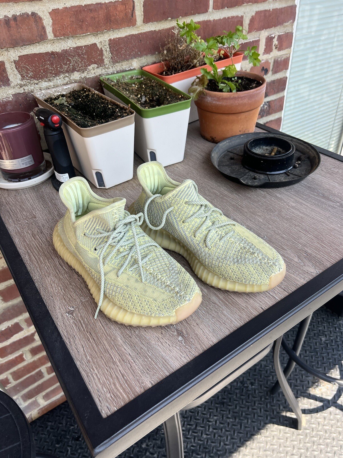 Yeezy Boost - image 2