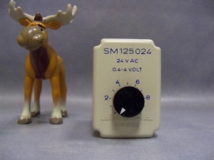 Electromatic SM125024 0.4-4 Volt AC/DC Voltage Controller