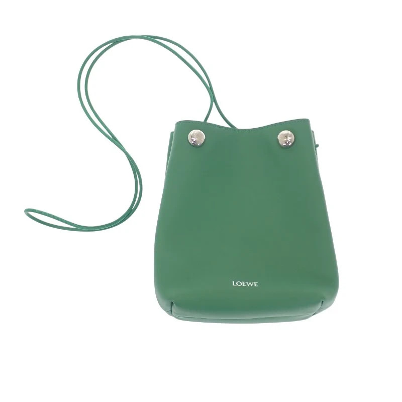 LOEWE ホエールカフス シルバー×グリーン LOEWE Pebble Pouch Shoulder Bag Calf Leather Green Silver HW Women