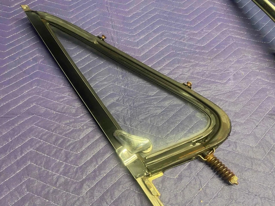 Camión Chevy GMC 73-80 PAR de ventanas de ala de ventilación carrocería cuadrada K5 Blazer Suburban Foto 3 de 4