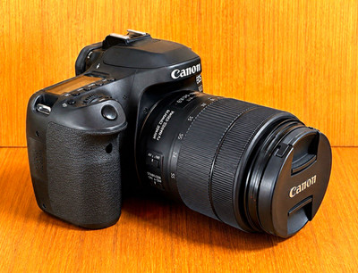 Canon EOS 80D + 18-135mm IS USM Objektiv
