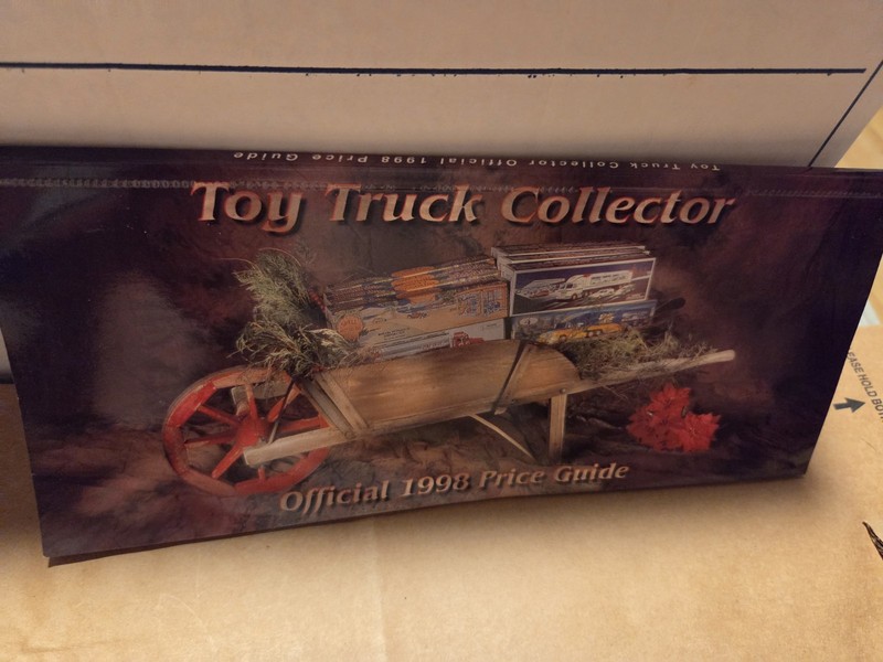 Toy Truck Collector Official 1998 Price Guide Book, English, Vintage Truck