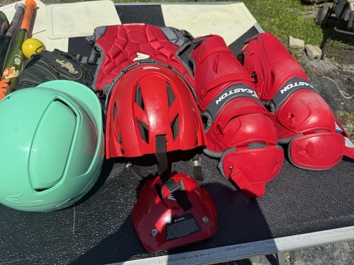Easton Gametime Catchers Gear Set With batting Helmet Bats Training Ball Gloves - Picture 7 of 12