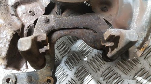 Bremssattel Halter - Hinten Rechts  Volkswagen Golf DE533504-28