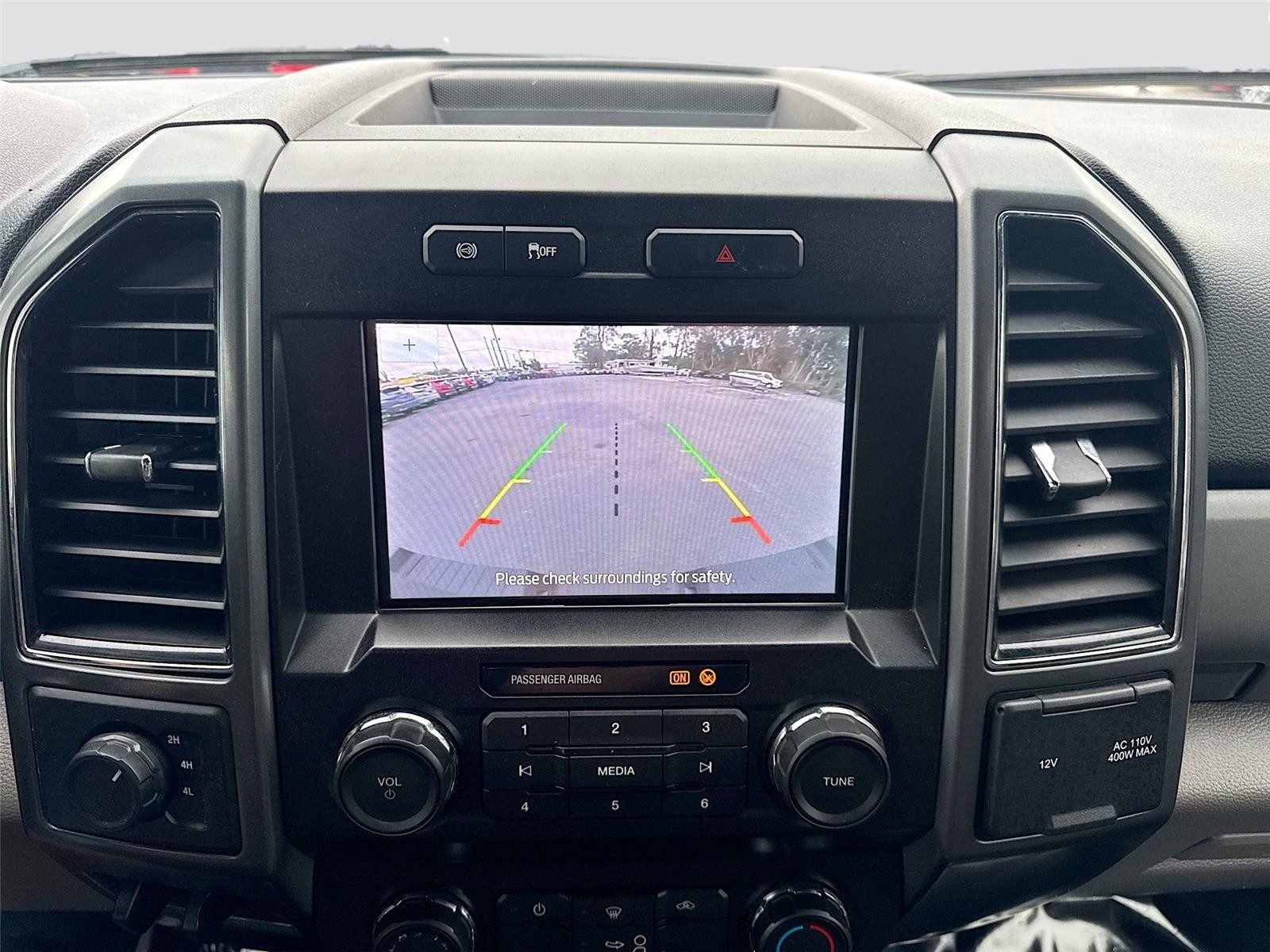 2022 Ford Super Duty F-350 DRW XLT thumbnail 13