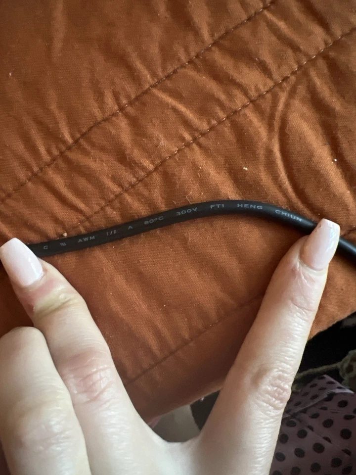 Cable de video S mini DIN macho a macho de 6 pines - Heng Chiun 2464 AWM 300V VW-1 Foto 3 de 4