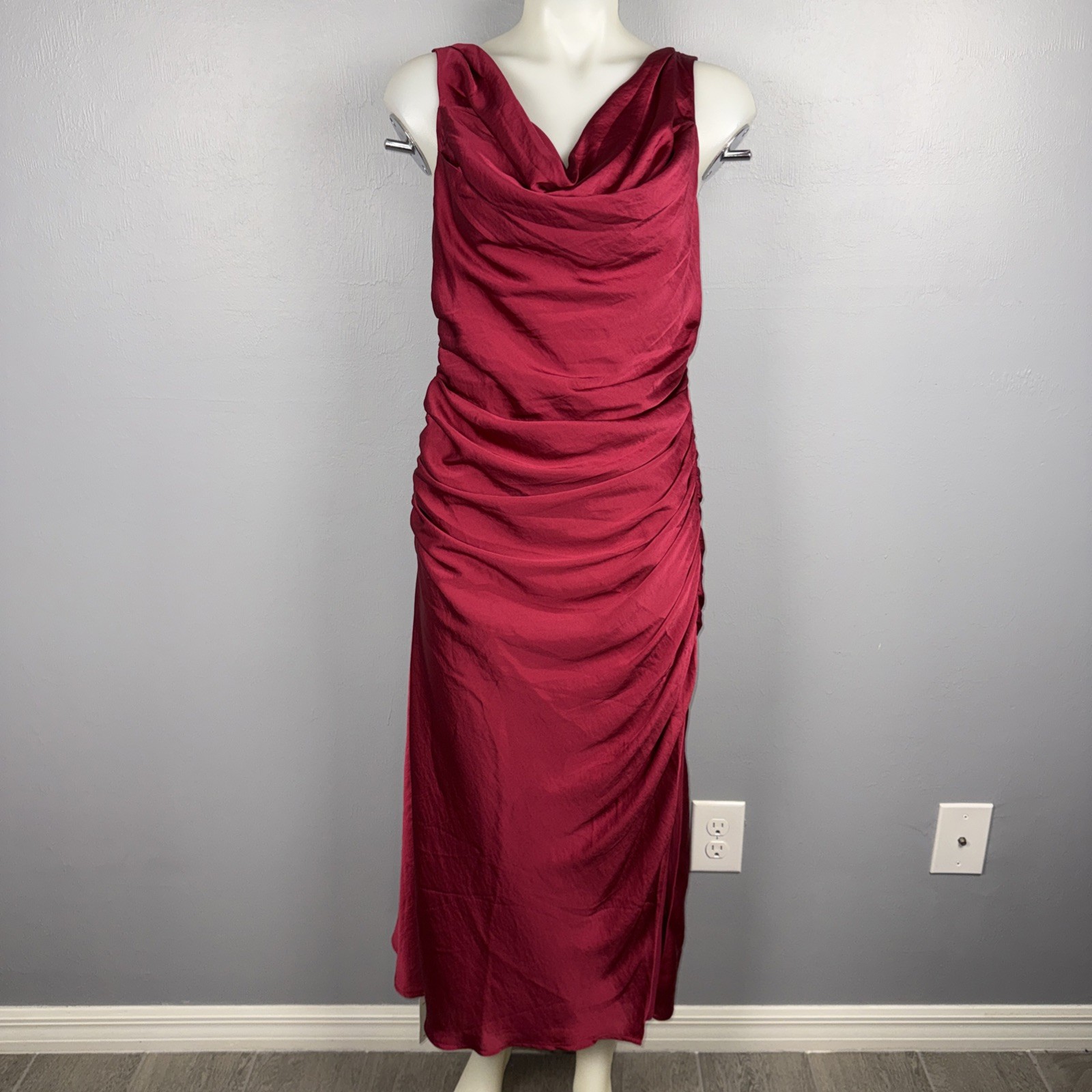 Abercrombie & Fitch Cowl Neck Draped Maxi Dress Women’s Petite Medium Pink Berry