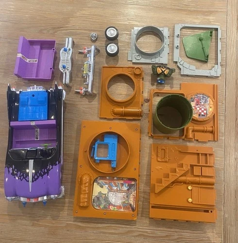 Teenage Mutant Ninja Turtles Sewer Footcruiser Blimp Original Vintage Parts Lot