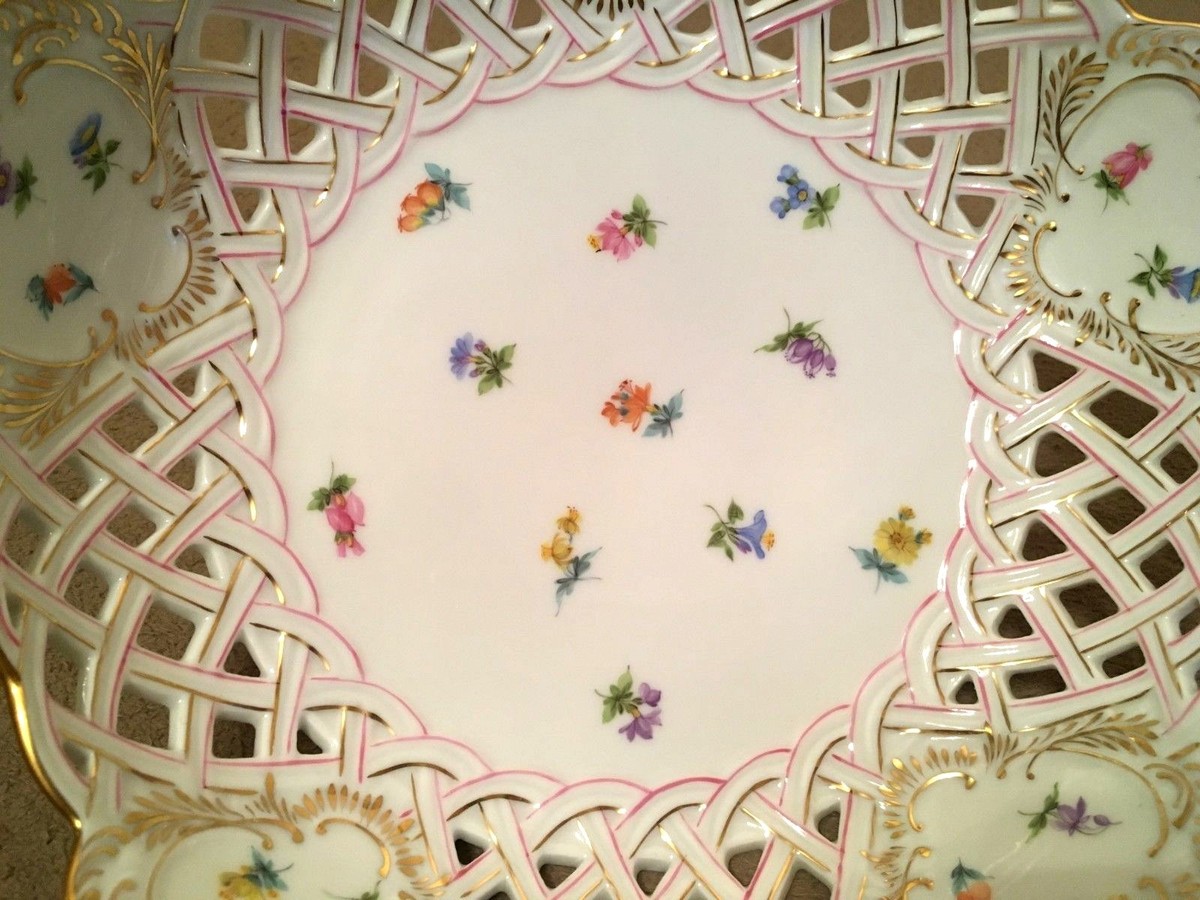 HEREND PORCELAIN HANDPAINTED MILLE FLEURS OPEN WORK BASKET 7415/MF