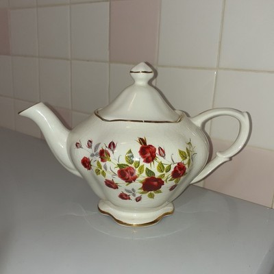 A Taunton Vale Company Gibson Staffordshire England Floral Teapot w/Gold Trim