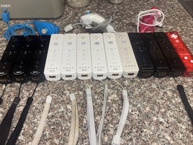 Wii Controllee Bundle