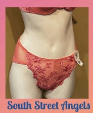 VINTAGE WACOAL 84203 WATERMELON PINK FLORAL EMBROIDERED PANTIES  SIZE LARGE