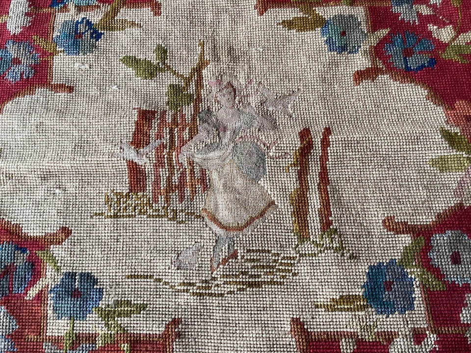 Tapisserie ancienne au petit point dessus chaise/fauteuil/autre, D.  55 x 54 cm - Photo 3/4