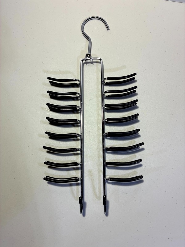 Tie/Belt Rack Holder 34 Storage Hooks Hangs in Closet