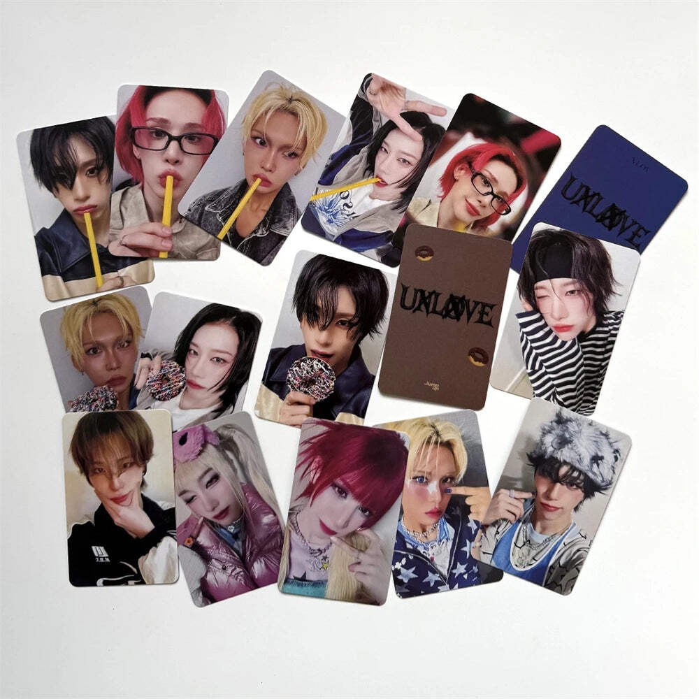 4Pcs KPOP XLOV Photocards UXLXVE Album Postcard Member Two-Sided