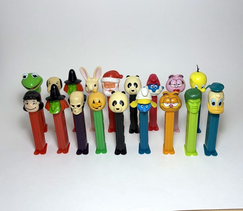 PEZ Thin Foot Vintage Lot of 18