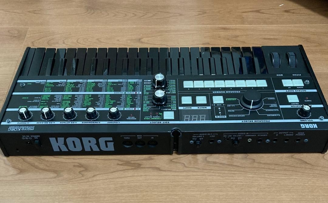 KORG microKORG BKBK Analog Modeling Synth Vocoder Black Tested