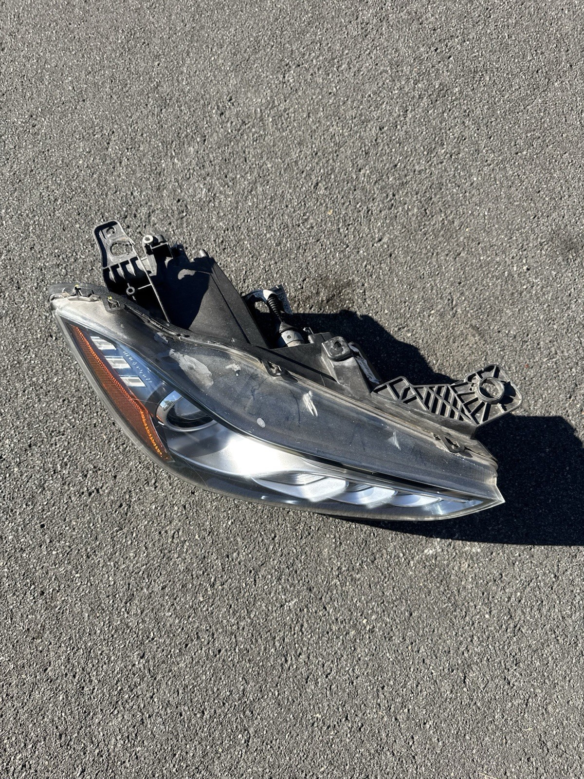 Maserati Ghibli 2014-2017 Right Headlight P/N 670005474