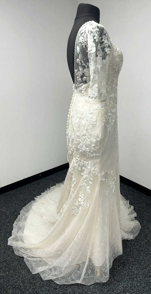 Maggie Sottero Rebecca Ingram 'Mandy' Lace Wedding Dress UK Size