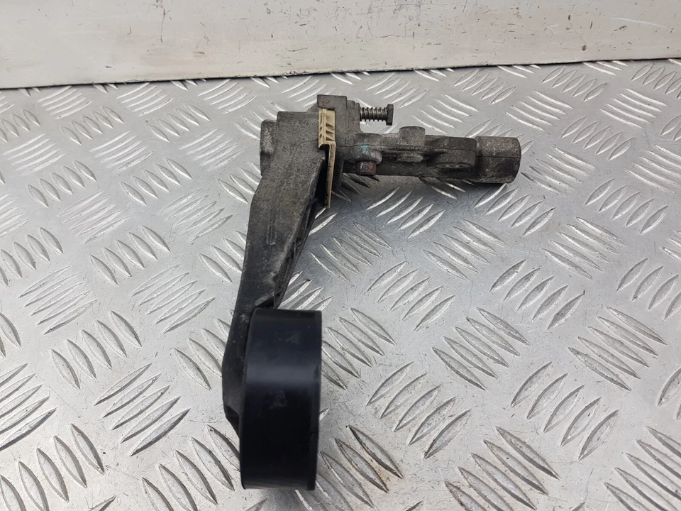 2014 PEUGEOT 2008 A94 MK1 1.6 PETROL TENSIONER PULLEY V757101580 - Image 3 of 4