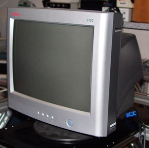 compaq s720